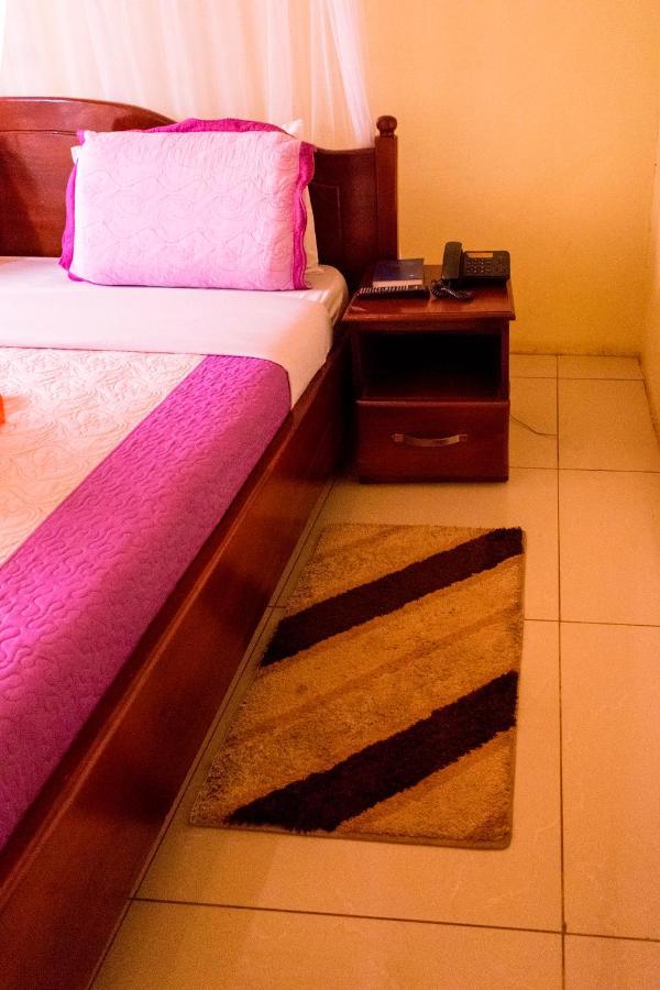 Kahondo Buffalo Hotel Kampala Makerere Exterior foto