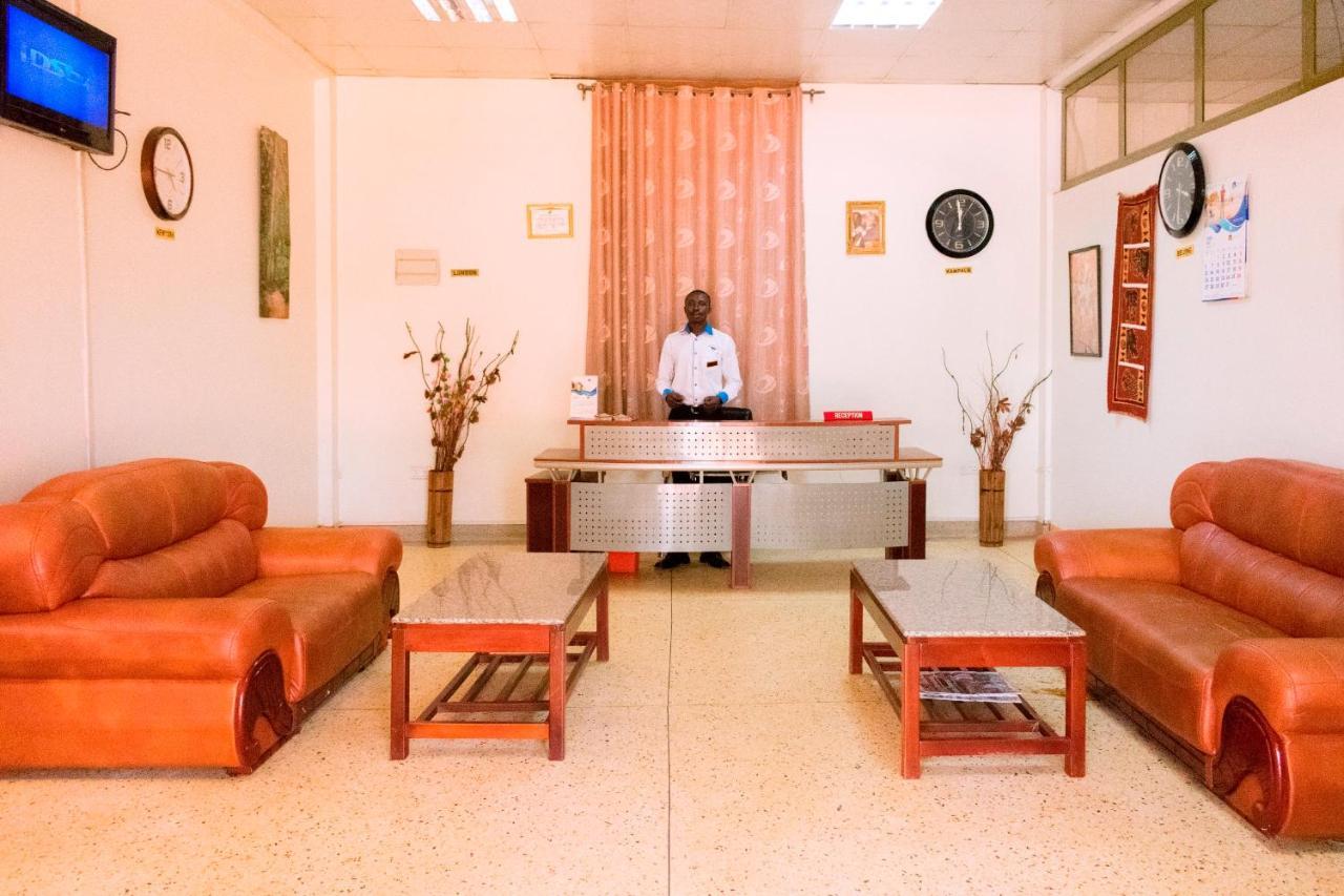 Kahondo Buffalo Hotel Kampala Makerere Exterior foto