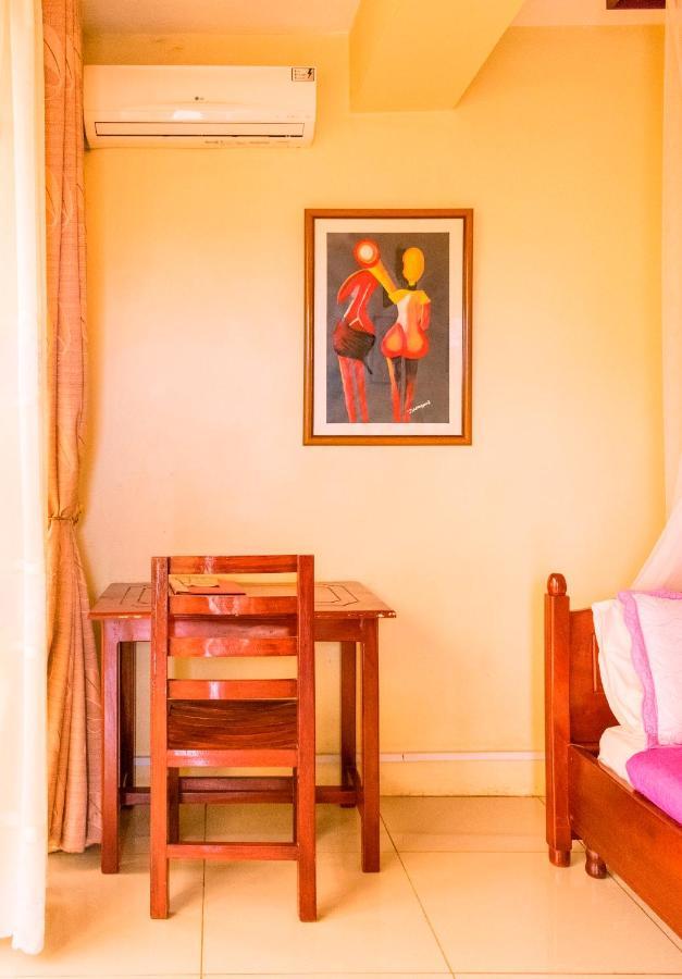 Kahondo Buffalo Hotel Kampala Makerere Exterior foto
