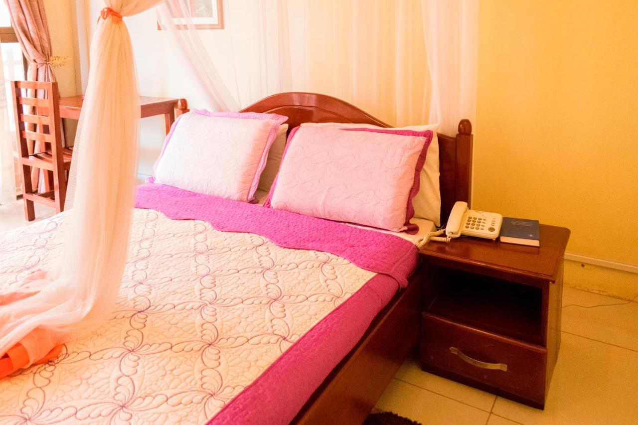 Kahondo Buffalo Hotel Kampala Makerere Exterior foto